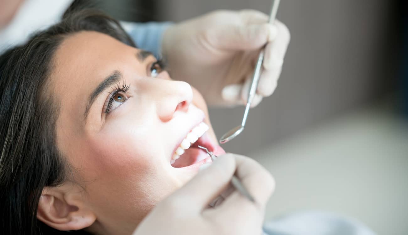 Comment savoir si j’ai les dents sensibles ? | Clinique dentaire Sana Oris | Paris 8