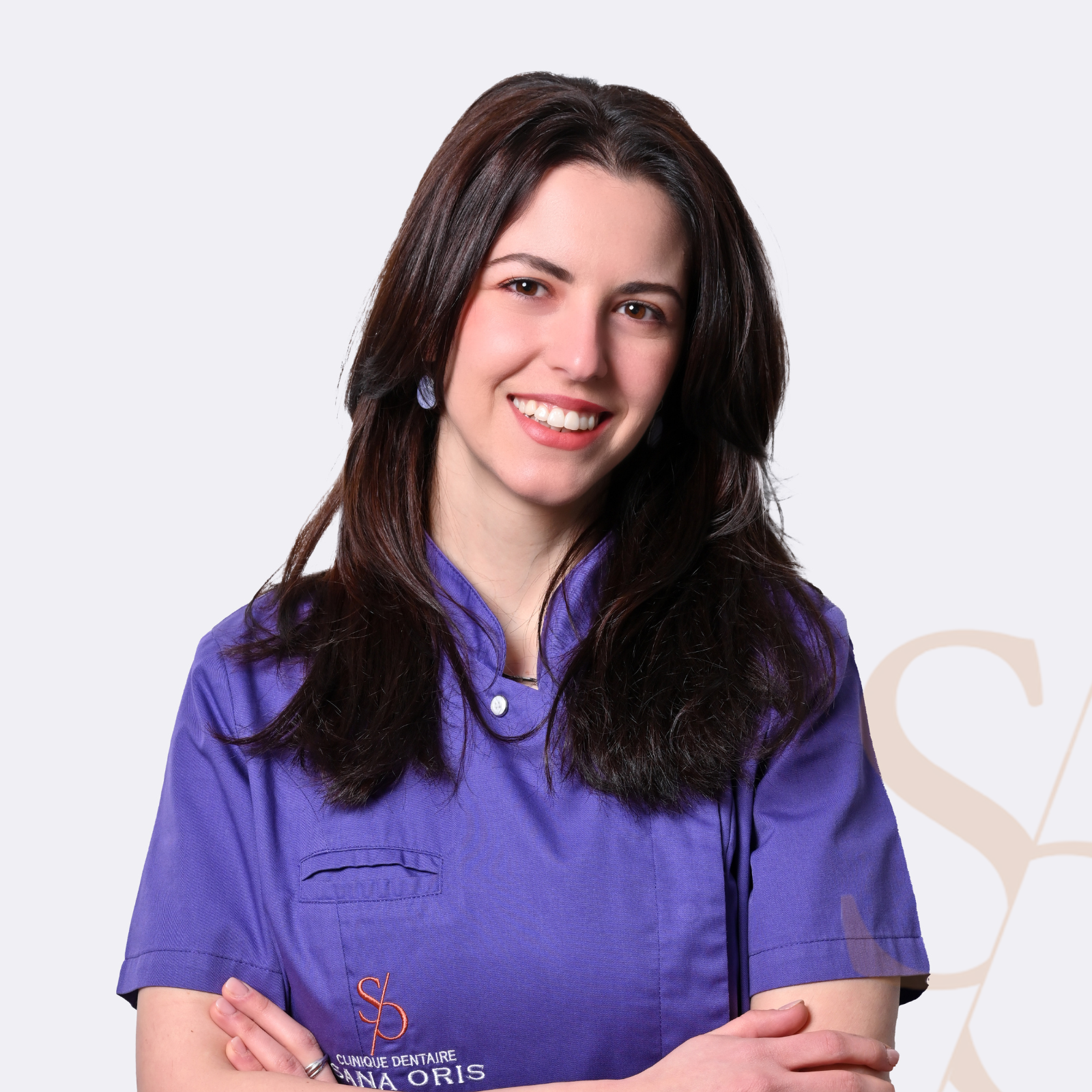 Dr. Marilena Kollimenou | Equipe médicale | Clinique dentaire Sana Oris | Chirurgiens dentistes | Paris 8