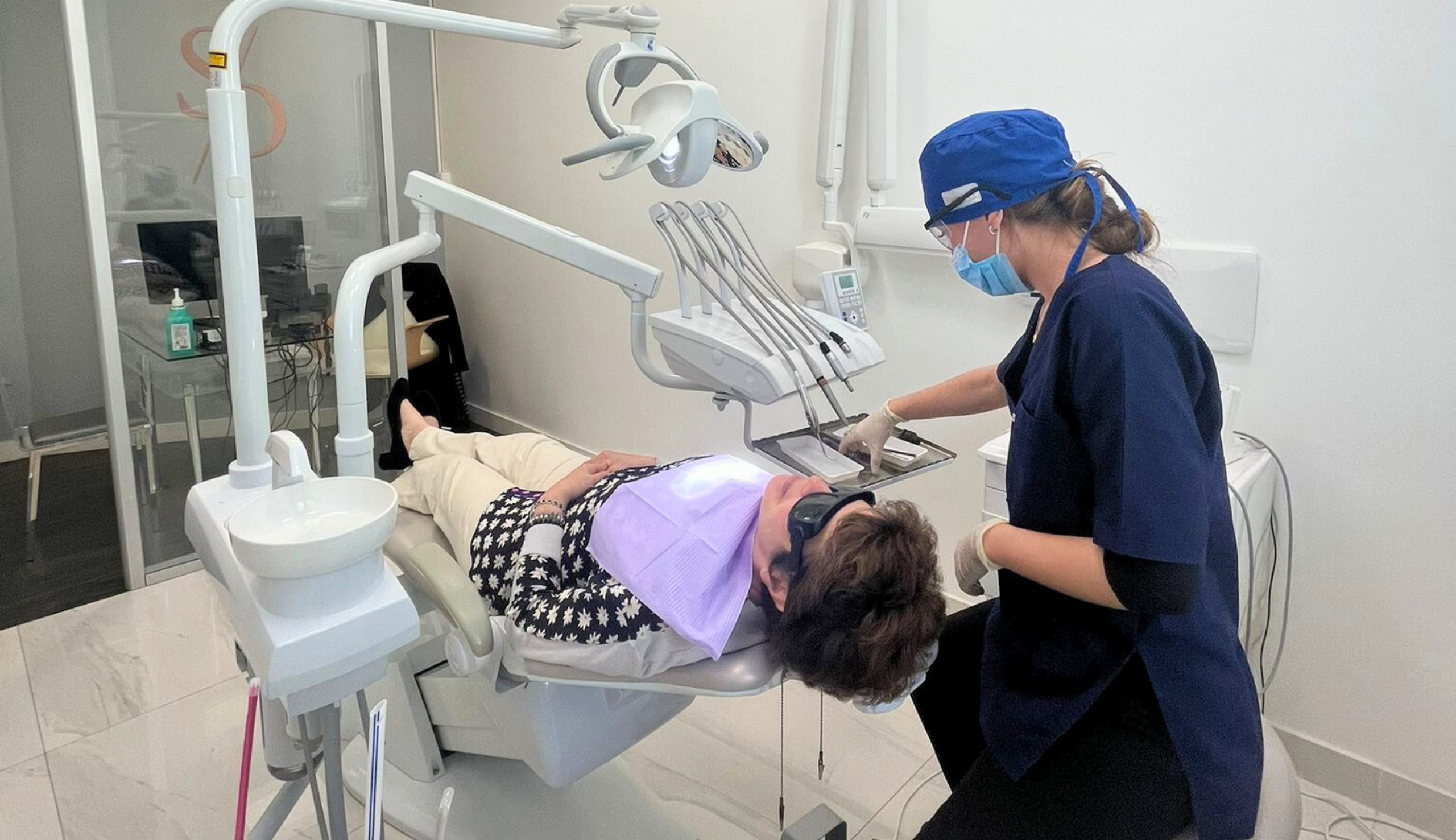 Quels sont les risques d'une prise en charge tardive de la parodontite ? | Clinique Dentaire Sana Oris | Paris